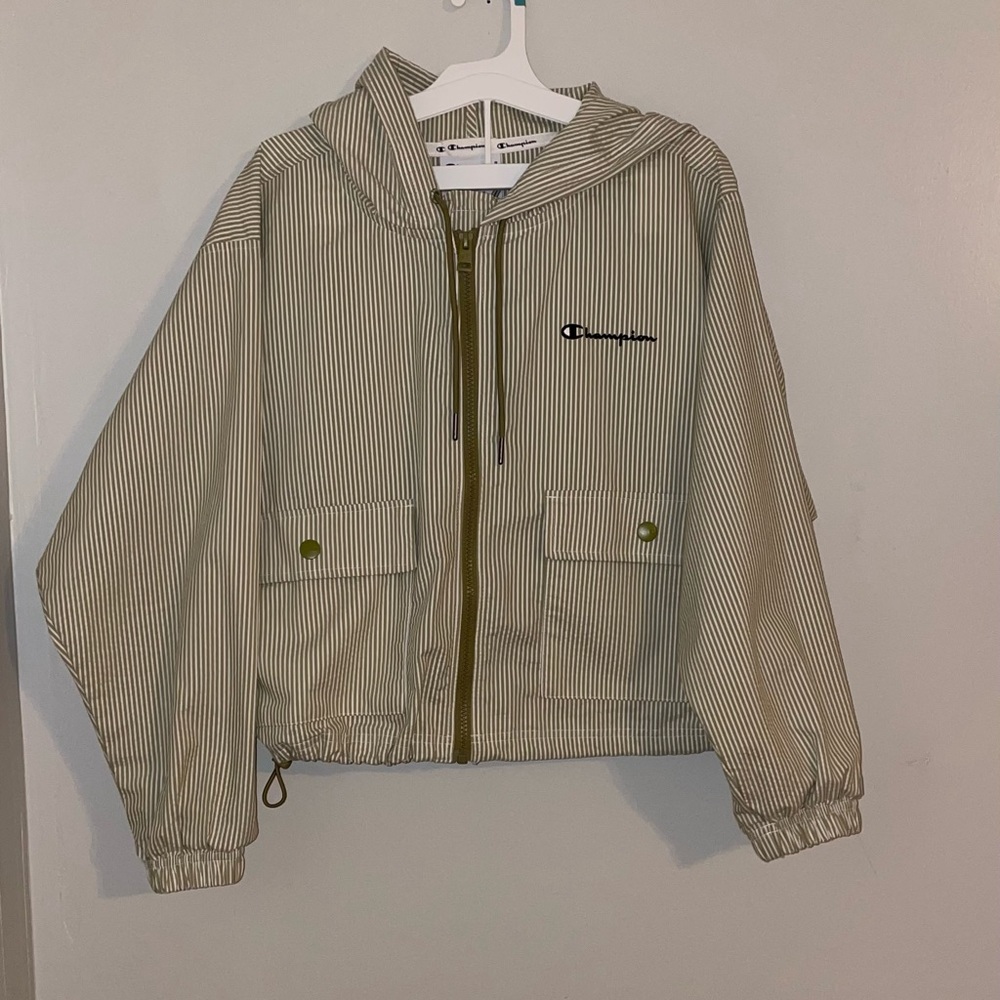 NWOT! Women’s champion short and windbreaker set. Sage green & white. Both small
